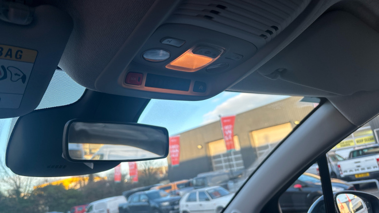 Citroen C3 Aircross 1.2 PureTech 110 Shine 5dr Petrol Hatchback